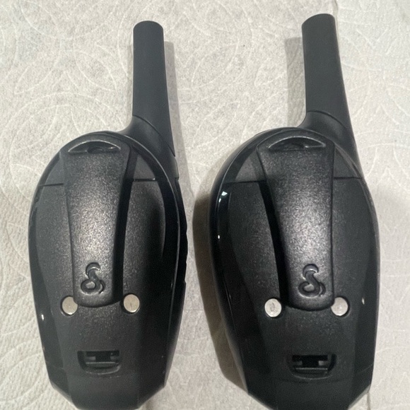 Cobra Walkie Talkies 1 Pr micro talk 22 channels 38 privacy codes slightly used - Picture 4 of 4